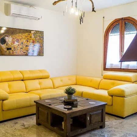 Apartment Capitulares